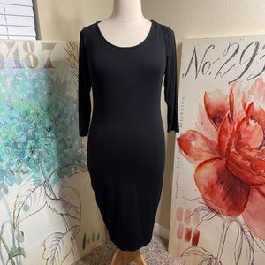 EUC Fashion to Figure Black ⚫️ bodycon midi dress